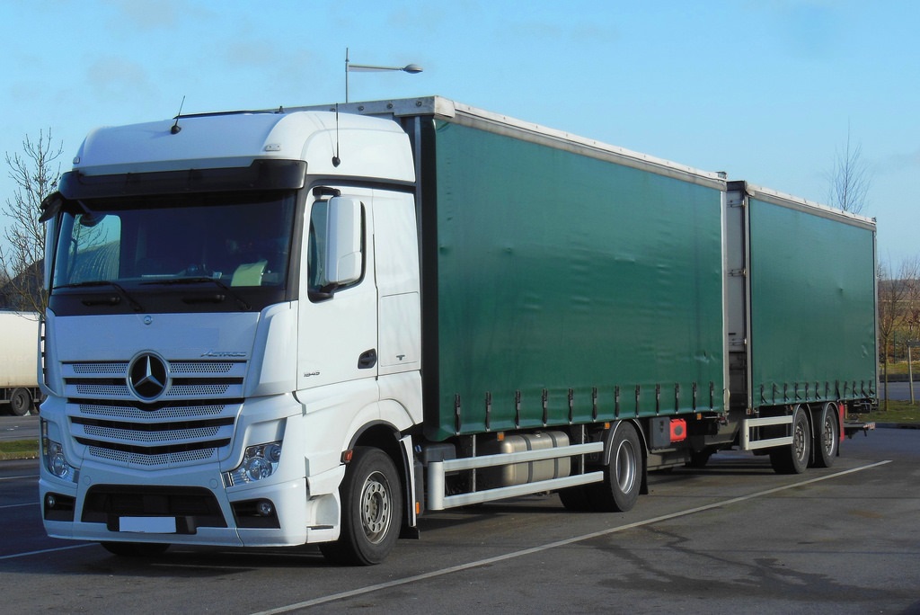 LKW + ANHANGER 